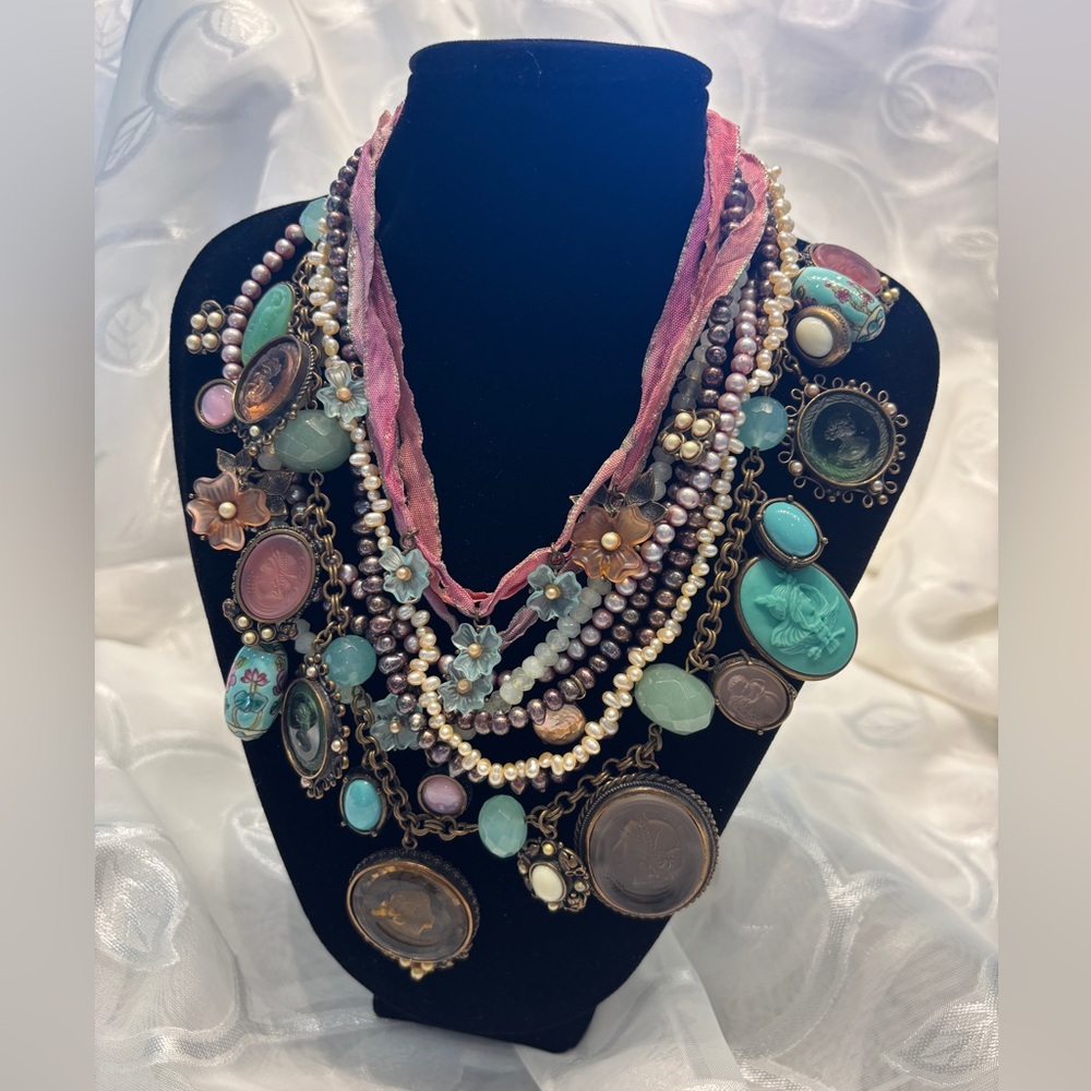 Flash SALE✨RARE unique Vintage Extasia Victorian Inspired Charm Layered Necklace